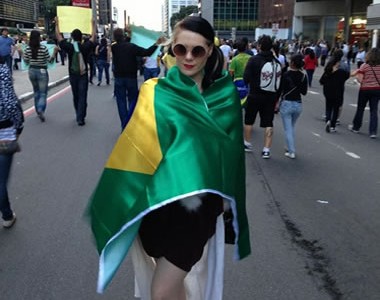 Kate Nash draped in a Brazilian flag: a cultural faux-pas?